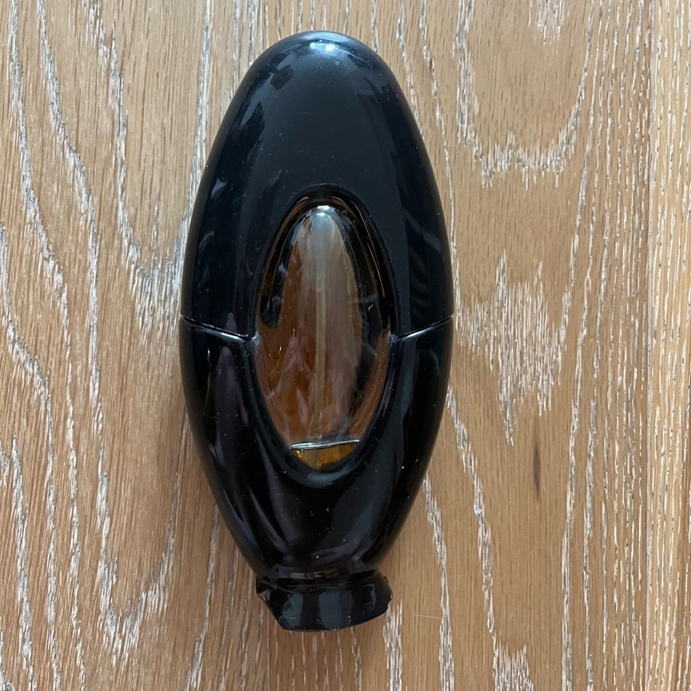 Rare vintage Paloma Picasso fragrance broken bottom, won’t stand